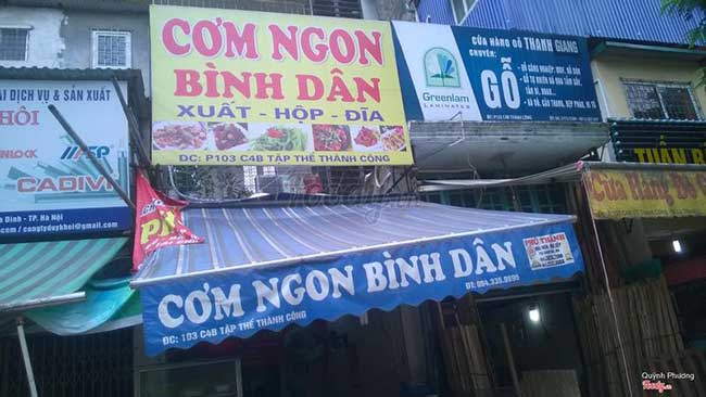 Bảng hiệu quán cơm bình dân đơn giản