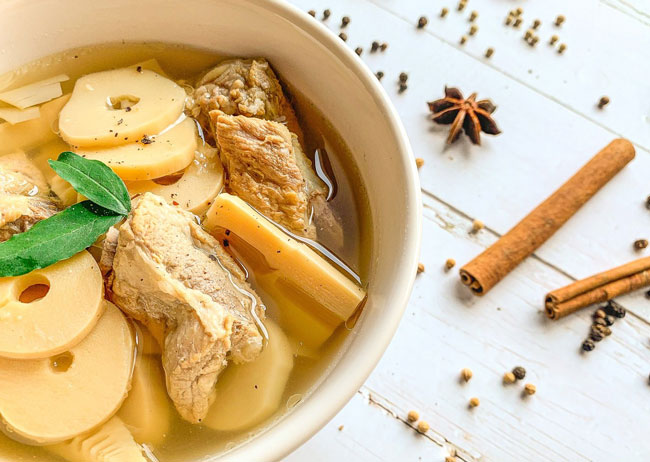 Canh măng không thể thiếu trong mâm cỗ ngày Tết miền Nam, Các món ăn ngày Tết miền Nam