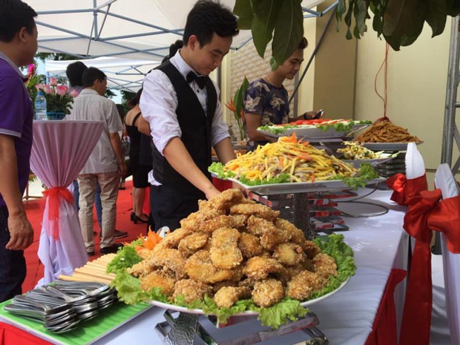 Công ty CP Du lịch và Tiệc lưu động Sen (Sen Catering)