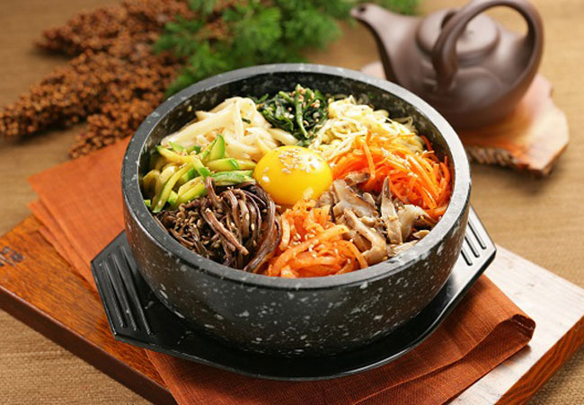 Thành phẩm cơm trộn Hàn Quốc, Nấu cơm trộn