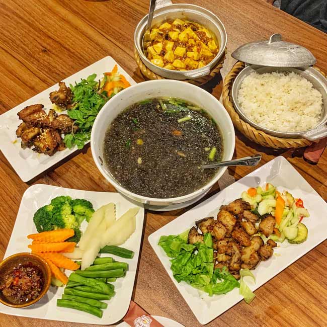 Lên menu cho quán cơm văn phòng