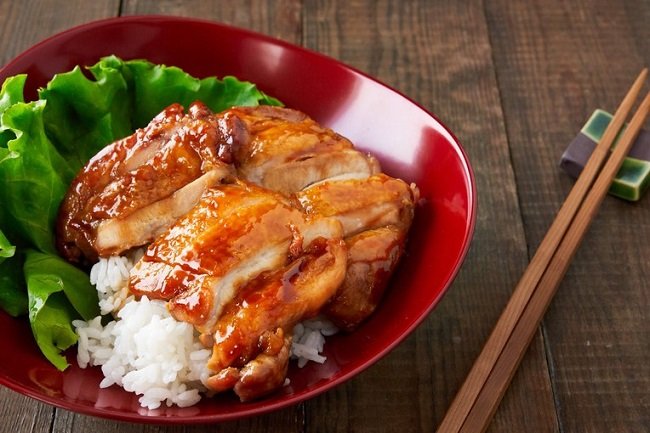 Món cơm gà sốt Teriyaki