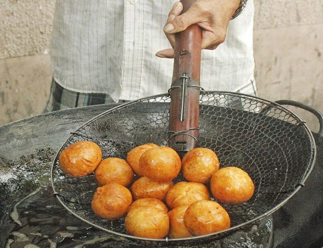 bánh bao chiên bằng chảo