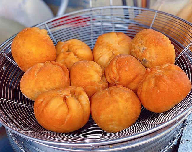 Bánh bao chiên đạt chuẩn