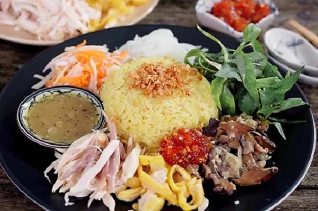 Cơm gà Nguyệt - quán cơm gà Quảng Nam ngon 