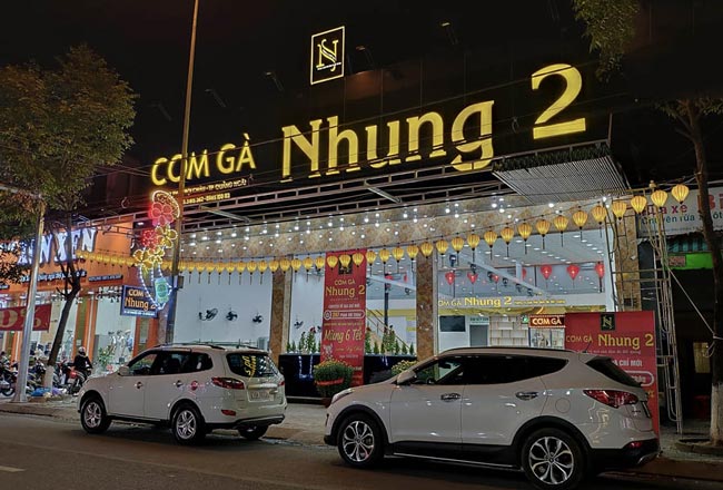 Cơm gà Nhung 