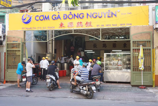 Cơm gà Đông Nguyên Quán 