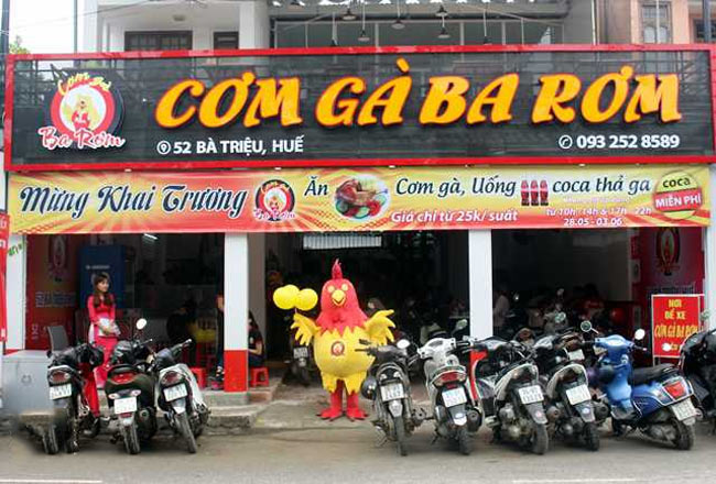 Quán cơm gà Ba Rơm