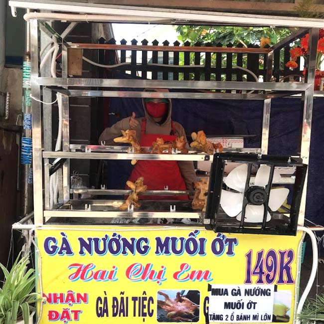 Hai Chị Em